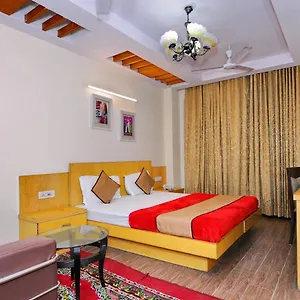 Tjs Grand Hotel